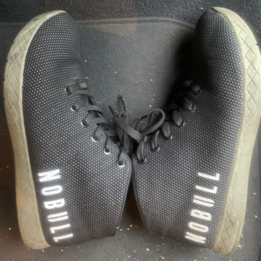 UNISEX IVY/black Nobull Mid Trainers W 9.5/ M 8